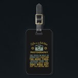 写真感動的家が否定的から発展する ラゲッジタグ<br><div class="desc">人生は写真のようなものだ。何もしも上手くいかない、もう一発だけ。写真感動的者のやる気を起こさせる引用文デザイン。写真カッコいいクラブのメンバーの写真を撮るのが大好きな人のためのことわざとスローガン商品。ヴィンテージと動揺してデザインどこでもカメラとレン運ズを持つアマチュアまたはプロフェッショナルフォトグラファーのための。兄素晴らし兄、妹、母、父、友人、叔母と叔父のためのクリスマスプレゼントと誕生日プレゼント。背景色はカスタマイズ好みの色にできる。</div>