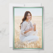 写真撮影：両親による緑と白のグラデーション卒業 案内状 (裏面)