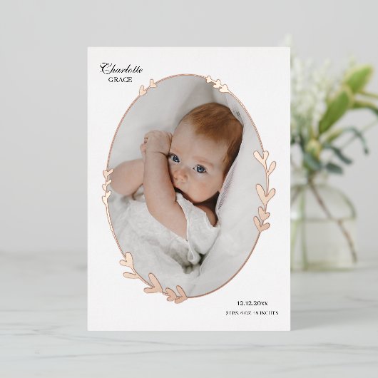 写真生まれたばかりのスクリプト楕円フォイル誕生のお知らせ 箔招待状 (立ち正面)