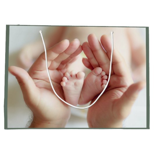 写真生まれたばかりの抱き枕 ラージペーパーバッグ (裏面)