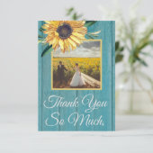 写真素朴黄色ひまわり青い納屋の木 サンキューカード (スタンド正面)