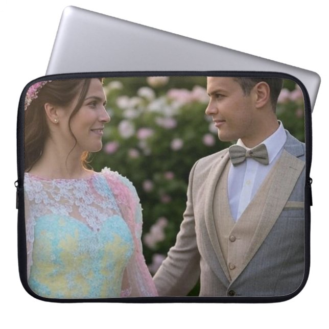 写真結婚の追加カスタマイズ ラップトップスリーブ (正面)