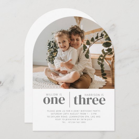 写真1番目および3番目のArchジョイント誕生日 招待状 (正面/裏面)