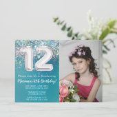 写真12誕生日招待状ティール(緑がかった色)シルバーグリッター 招待状 (スタンド正面)