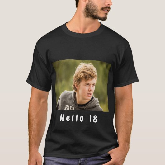 写真18th birthday hello 18男の子 tシャツ (正面)