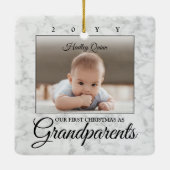 写真1stクリスマス祖父母フェイク大理石 セラミックオーナメント (裏面)