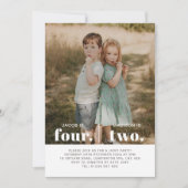 写真2番目と4番目のジョイント誕生日招待状 招待状 (正面)