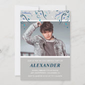 写真22歳の誕生日招待状彼ブルー紙吹雪 招待状 (正面)