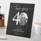 写真40th誕生日ウェルカムサイン | 誰が40歳か見て 台座サイン (インサイチュ)