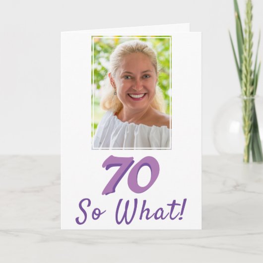 写真70を追加する70前向き番目の誕生日 カード (正面)