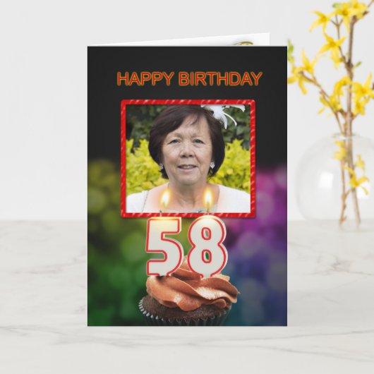 写真、ケーキとキャンドルと58誕生日を追加 カード (黄色い花)