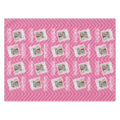 写真:シェブロン模様と名前をカスタムする テーブルクロス (正面(横))