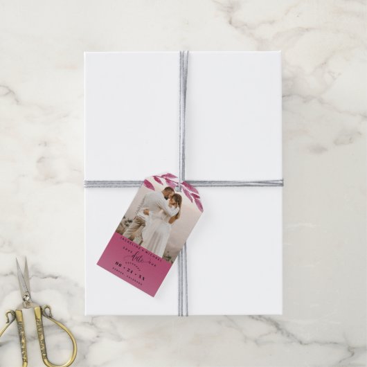 写真、ベリー色の葉の結婚式の日付を保存 ギフトタグ (より糸付き)