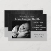 写真- 3x5誕生の発表が付いている灰色か黒い木 案内状 (正面/裏面)