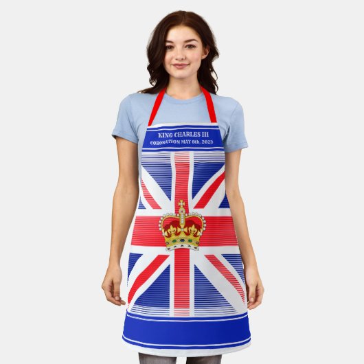 冠（状）飾りエプロン エプロン (着用した状態)