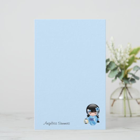 冬こけし人形 – かわいい日本の芸者ガール 便箋 (スタンド正面)