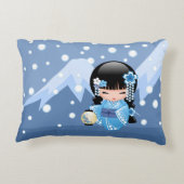 冬こけし人形 – ブルーマウンテンゲイザーガール アクセントクッション (裏面)