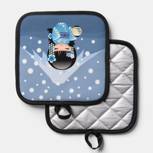 冬こけし人形 – ブルーマウンテンゲイザーガール 鍋敷き (正面/裏面)