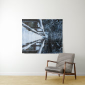 冬に川を渡る タペストリー (インサイチュ(横))