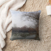冬に川沿いを生きる クッション (ブランケット)