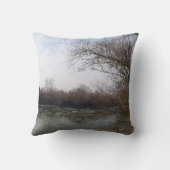 冬に川沿いを生きる クッション (裏面)