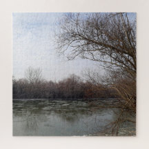 冬に川沿いを生きる