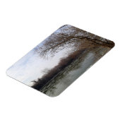 冬に川沿いを生きる マグネット (左側)