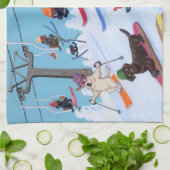 冬のおもしろいのスキーにラブラドールの絵を描くこと キッチンタオル (折り畳み)