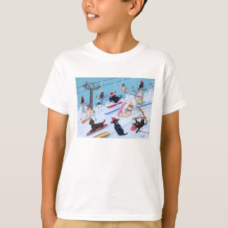 冬のおもしろいのスキーにラブラドールの絵を描くこと Tシャツ