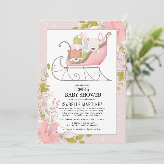 冬のそり車で赤ちゃんシャワーを浴びるかわいい動物 招待状 (スタンド正面)