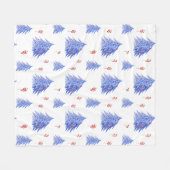 冬のアイスブルーツリーホリーベリーホワイトクリスマス フリースブランケット (正面(横))