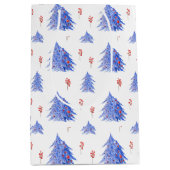 冬のアイスブルーツリーホリーベリーホワイトクリスマス ミディアムペーパーバッグ (正面)