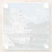 冬のアルプス山脈と雪の中の教会 ガラスコースター (裏面)