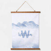 冬のイニシャルモノグラムネーム子供部屋ウォールデコール 吊り下げ型タペストリー (正面)