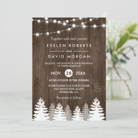 冬のウェディング素朴ウッドストリングライトパインツリー 招待状 (スタンド正面)