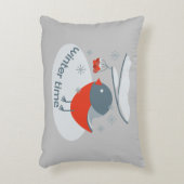 冬のウシバエと赤いローワンの果実 アクセントクッション (正面(垂直))