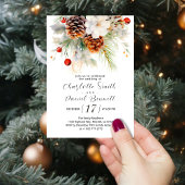 冬のエレガント常緑樹とローワンの実結婚果実 招待状