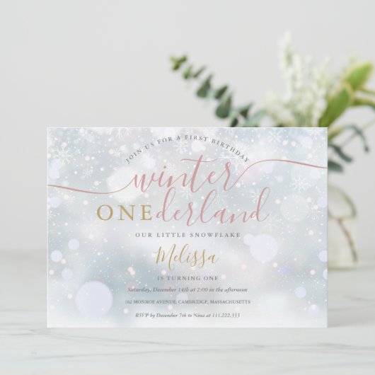 冬のオネダーランドピンクと金ゴールドの最初の誕生日 招待状 (スタンド正面)