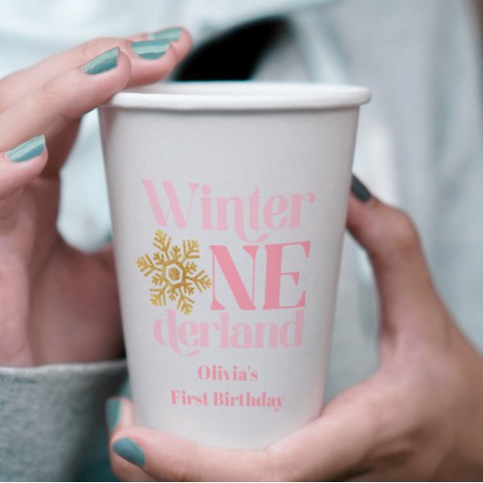 冬のオネダーランドピンク金ゴールドスノーフレーク1st誕生日 紙コップ