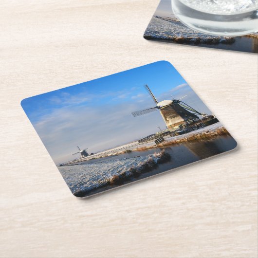 冬のオランダの風景の雪の風車 スクエアペーパーコースター (アングル)