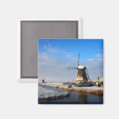 冬のオランダの風景の雪の風車 マグネット (正面/裏面)