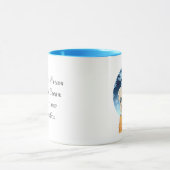 冬のクリーム色のSnowglobeのマグ マグカップ (中央)