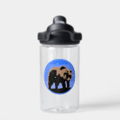 冬のグリズリーベア – オリジナルワイルドライフアート ウォーターボトル (背面)