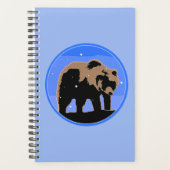 冬のグリズリーベア – オリジナルワイルドライフアート プランナー手帳 (正面)