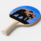 冬のグリズリーベア – オリジナルワイルドライフアート 卓球ラケット (正面アングル)