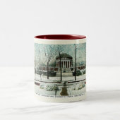 冬のシーン、シャーロテビルVA、ヴィンテージスタイル ツートーンマグカップ (中央)