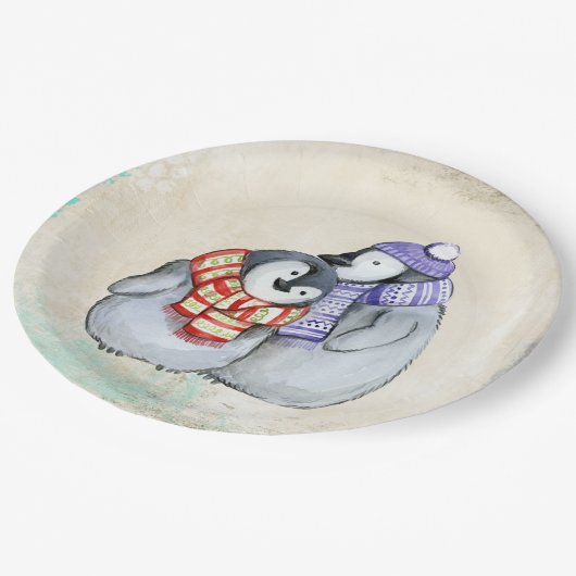 冬のスカーフと帽子のかわいいペンギン ペーパープレート (アングル)