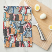 冬のスカーフと帽子の柄の猫 キッチンタオル (四つ折り)