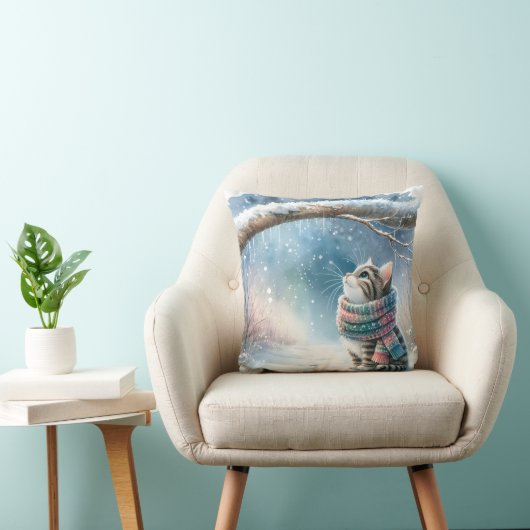 冬のスカーフを巻いた子猫 クッション (椅子)