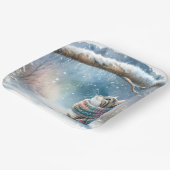 冬のスカーフを巻いた子猫 ペーパープレート (傾斜あり)